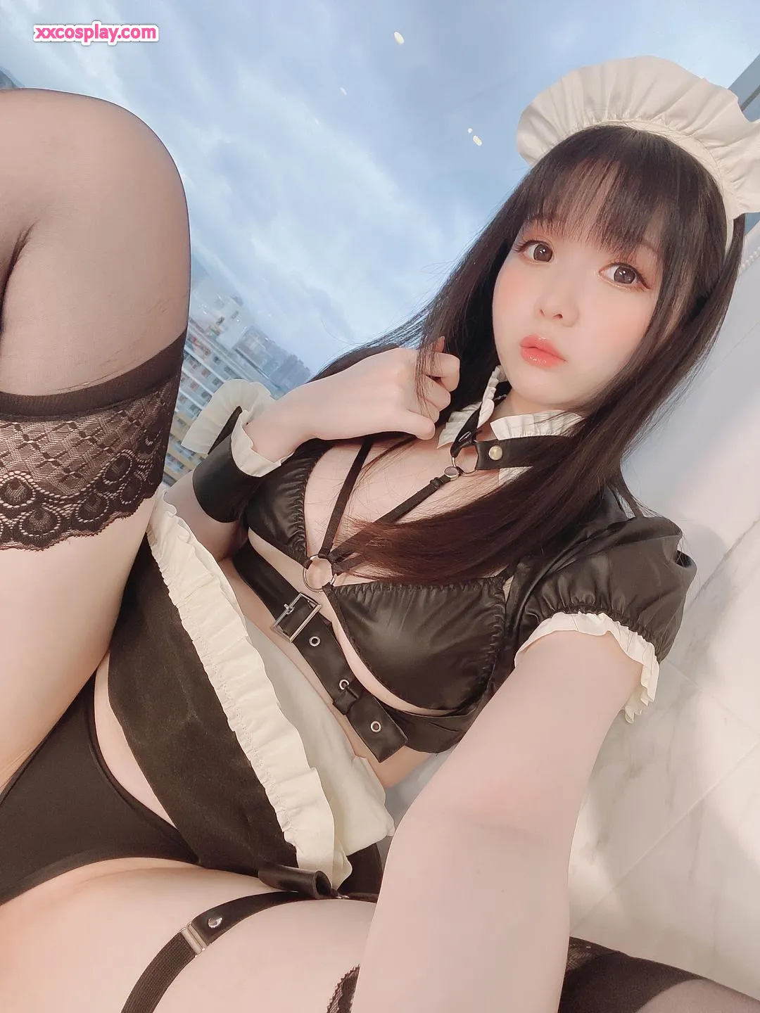 Shimo's Erotic Maid Cosplay